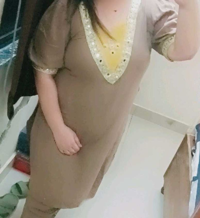 Elegant Ethnic Kurta Set