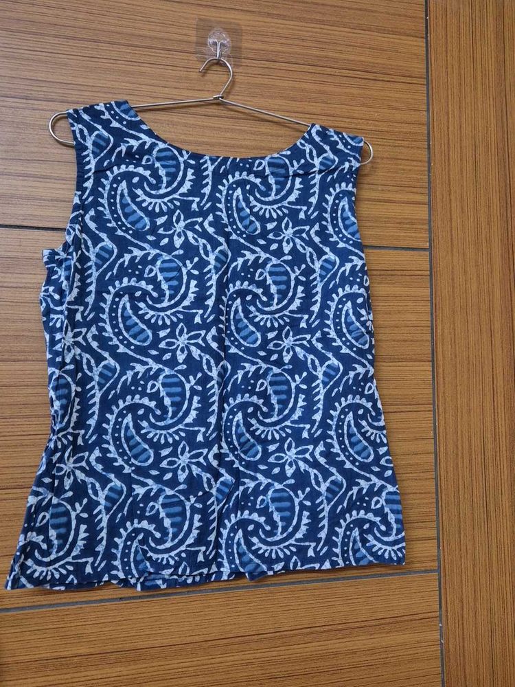 Paisley Print Sleeveless Top