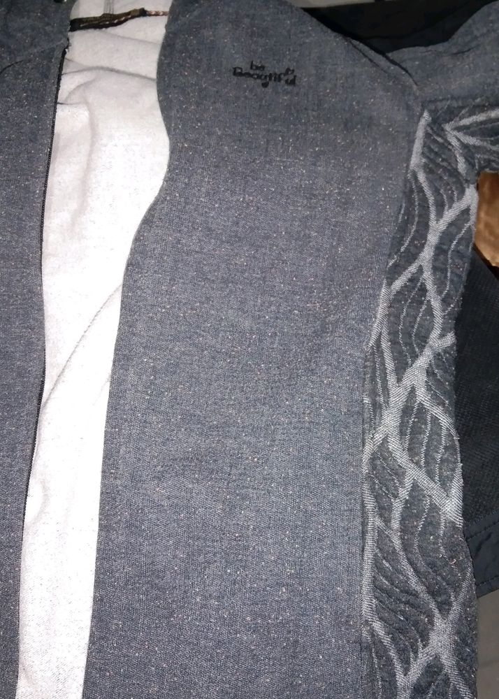 Grey Front Zipper Hoddie