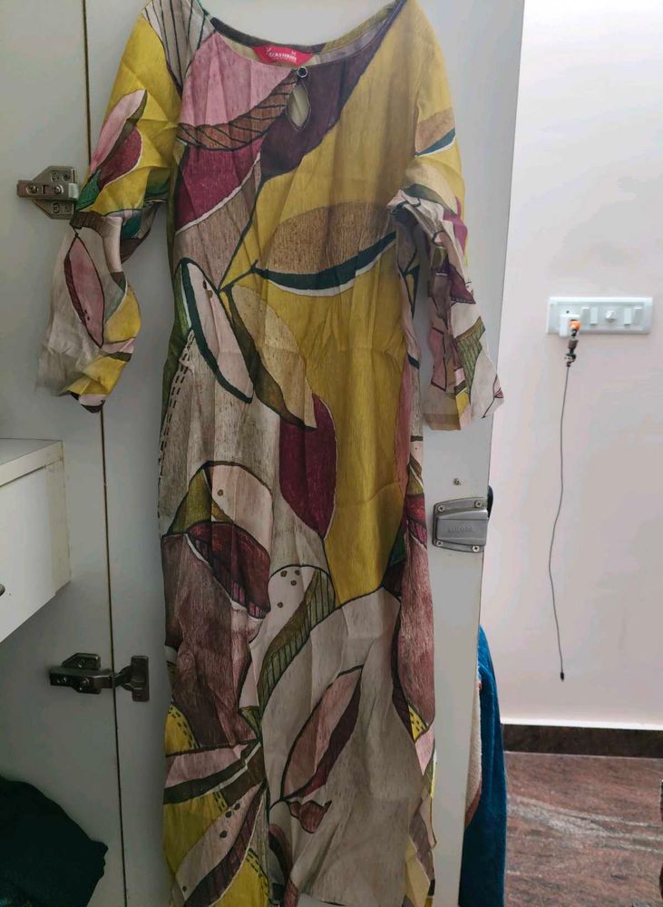 Abstract Printed Kurti With Dupatta (Altered To XS