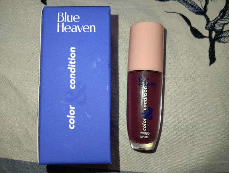 BLUE HEAVEN TINTED LIP OIL🌻 SHADE: SUGAR PLUM