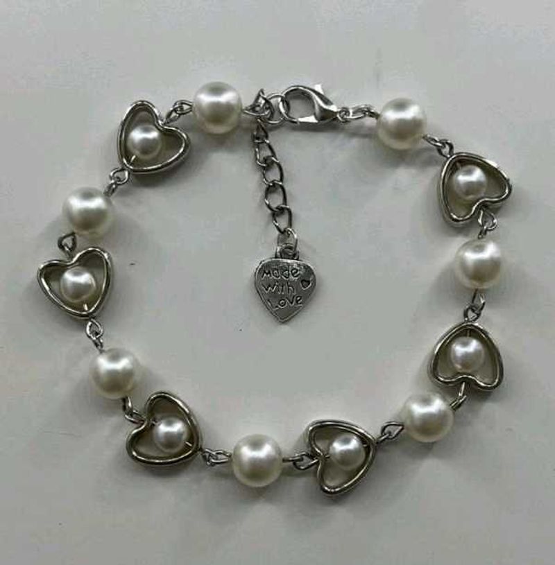 Pearl &amp; Heart Charm Bracelet