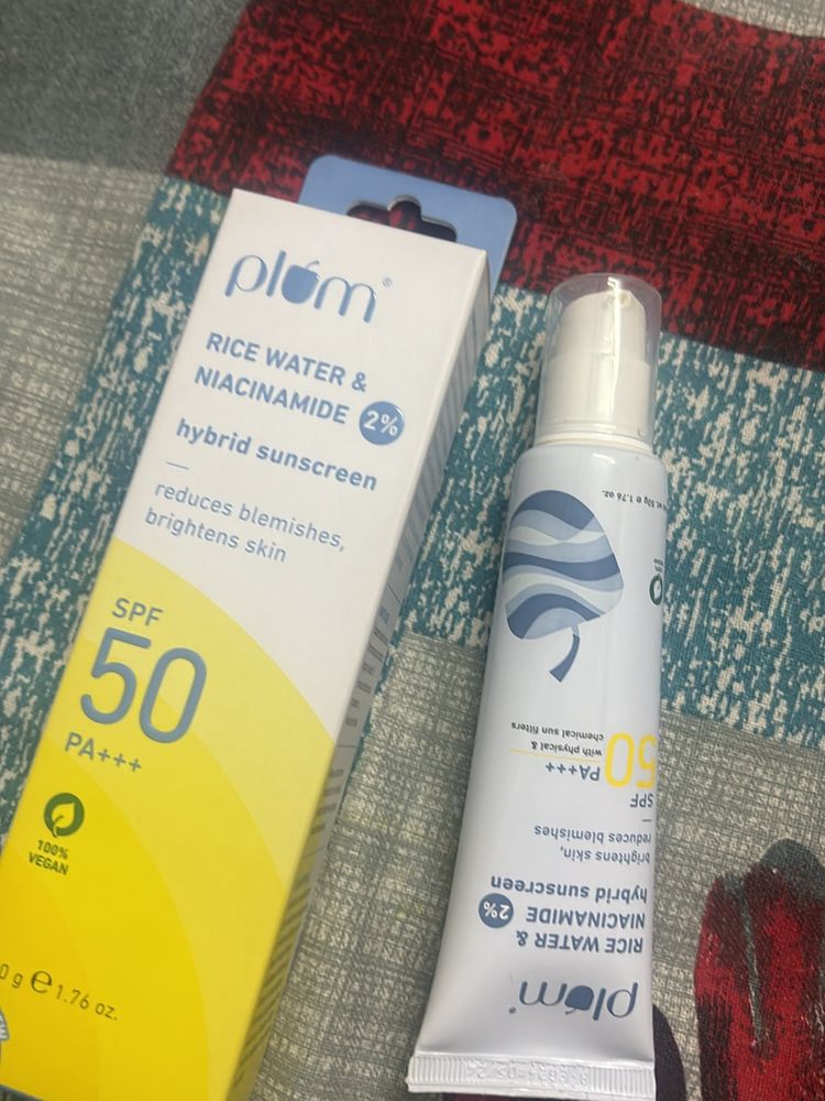 Plum Rice Water And Niacinamide Hybrid Sunscreen
