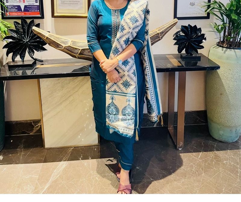 Elegant Teal Kurta Set