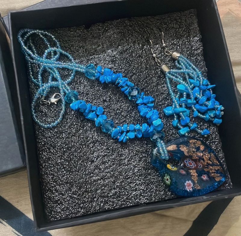 Blue Chip &amp; Murano Glass Jewelry Set