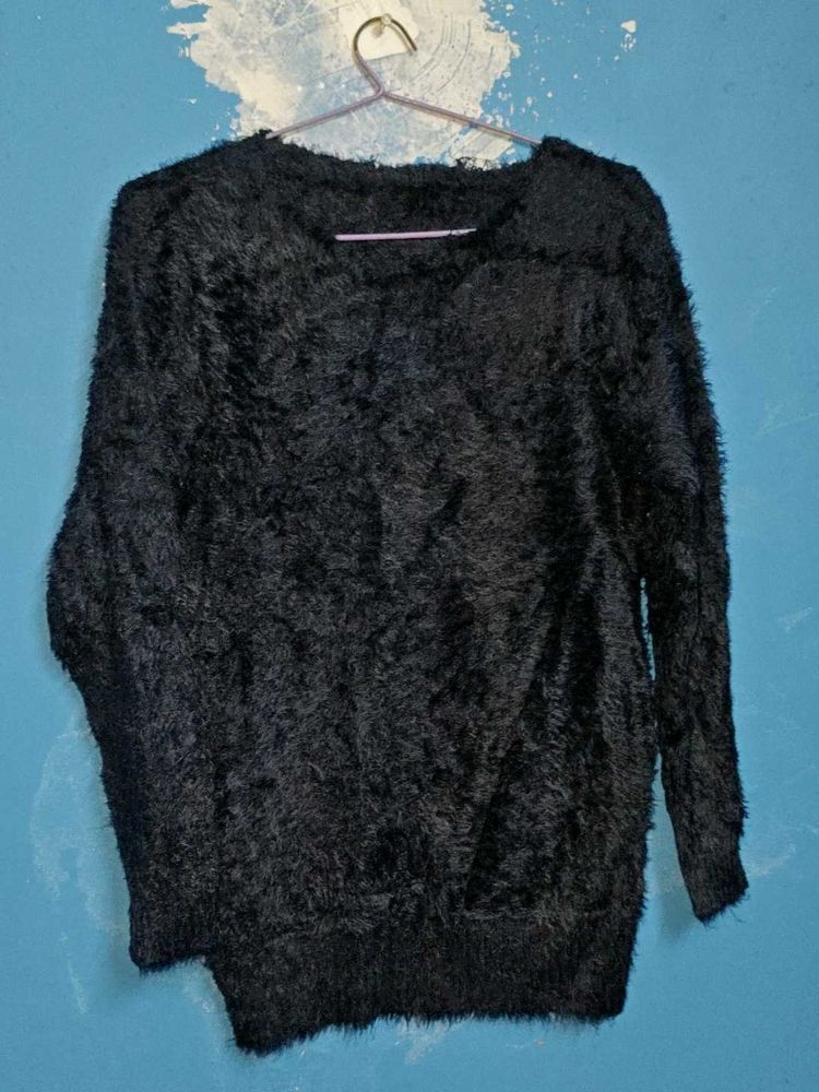 New Women Woolen Top