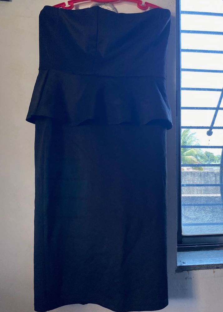 Elegant Black Peplum Strapless Dress