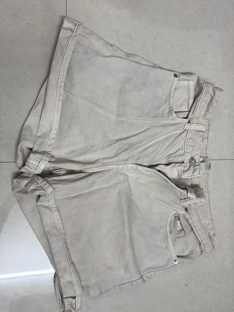 Beige Cuffed Shorts