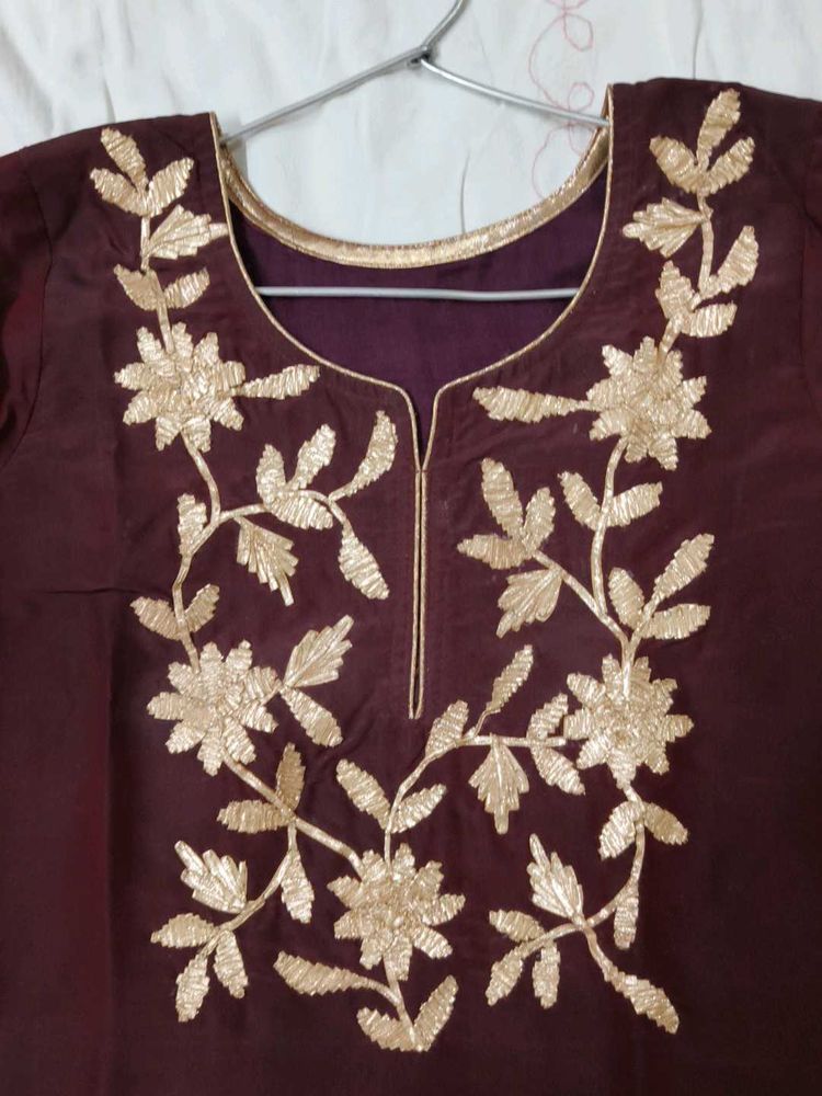 Elegant Embroidered Kurta