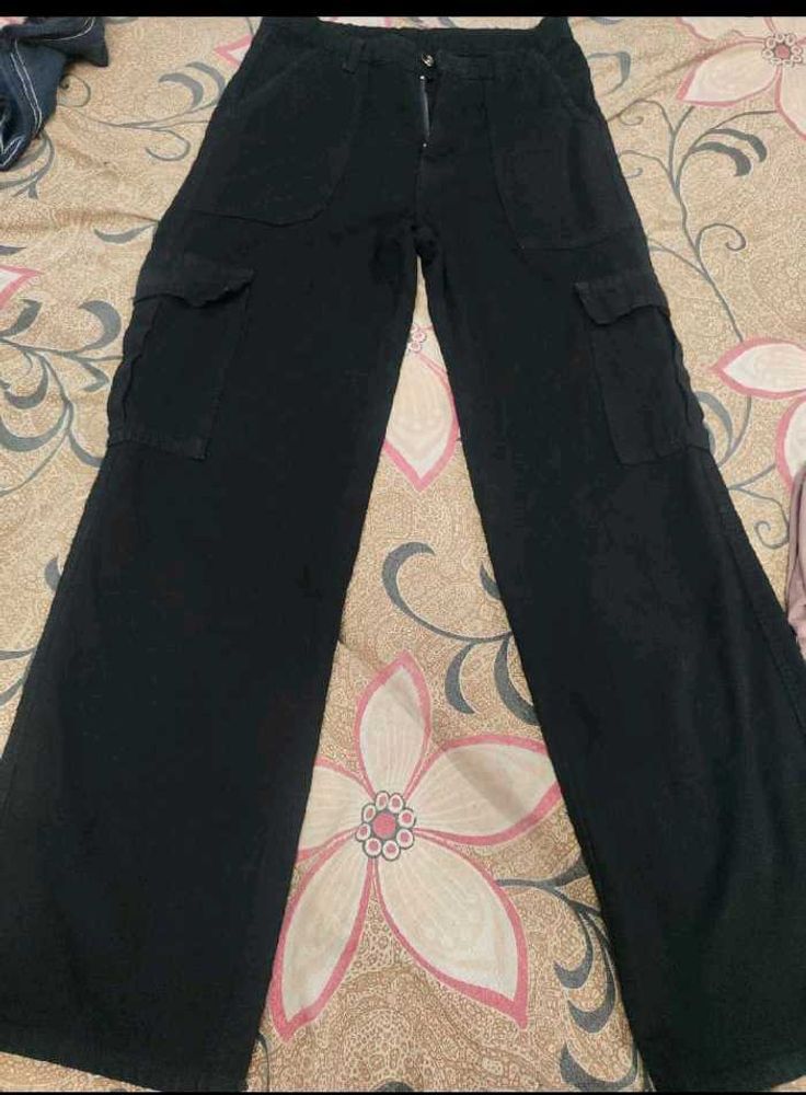 Black Wide Leg Cargo Pants