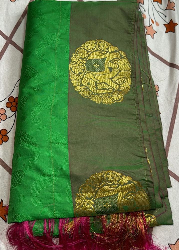 Green &amp; Olive Ethnic Design Saree