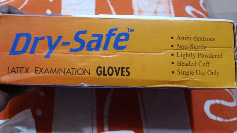 Dry Safe Rubber Hand Gloves