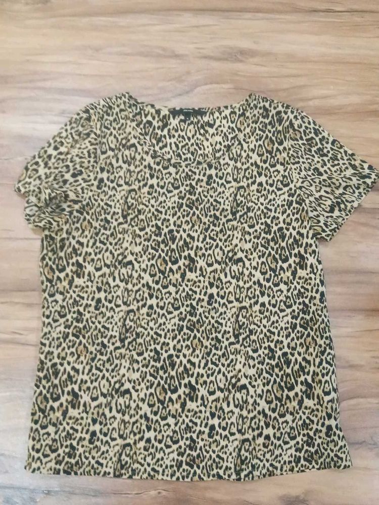 Leopard Print Casual Top