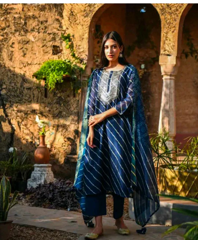 Elegant Blue Striped Kurta Set