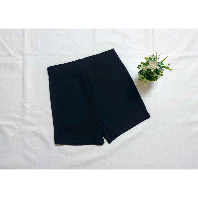 Kids Black 🖤 High waisted Skin tight Short