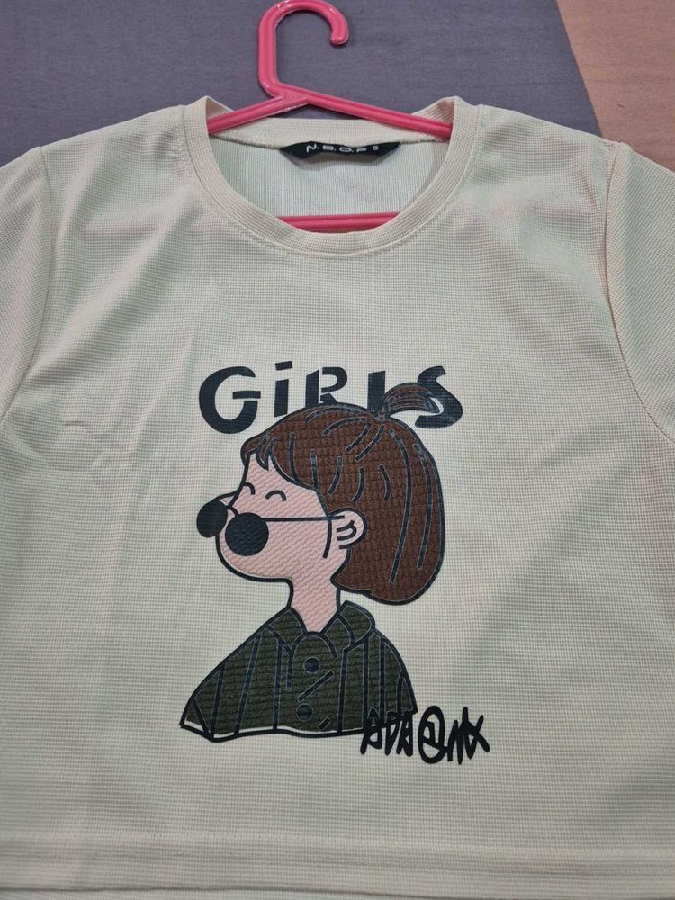 Cute Girls Graphic Tee