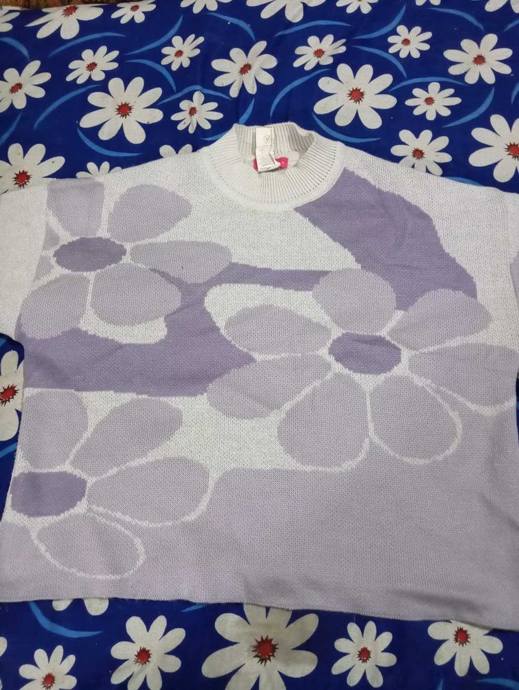 &#34;Lavender and White Printed Winter Sweater - Size