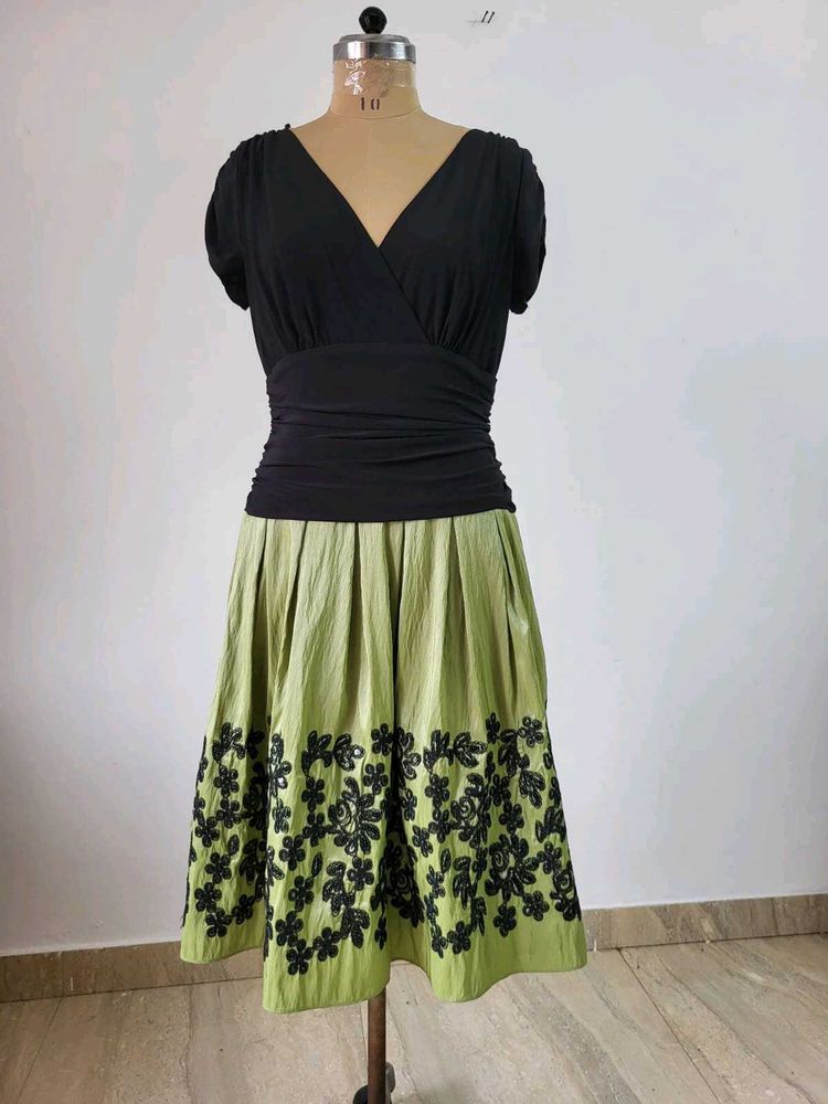 Floral Embroidered V-Neck Dress
