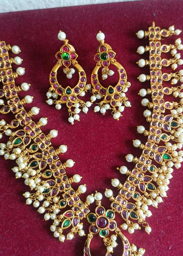 Elegant Gold-Plated Necklace Set