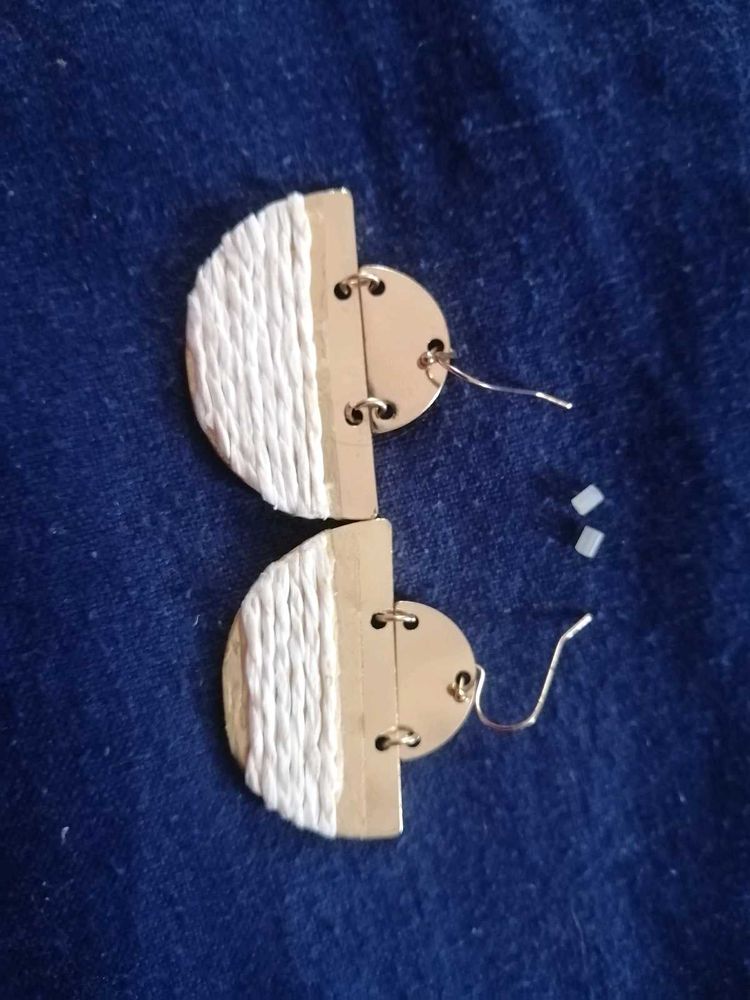 Max - Elegant Half-Moon Earrings