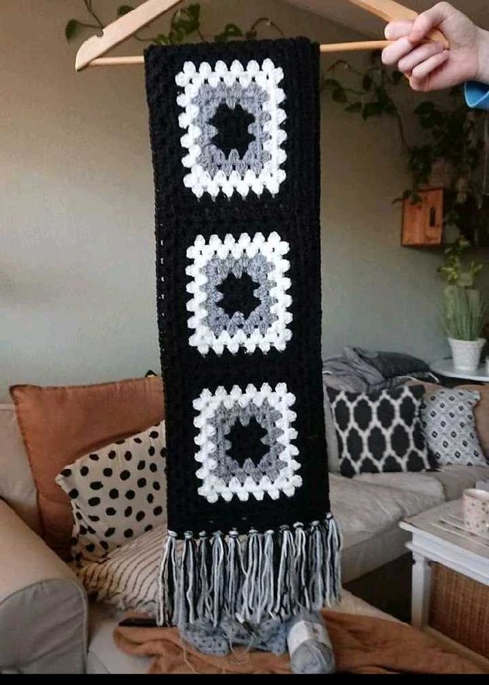 Crochet Granny Square Scarf
