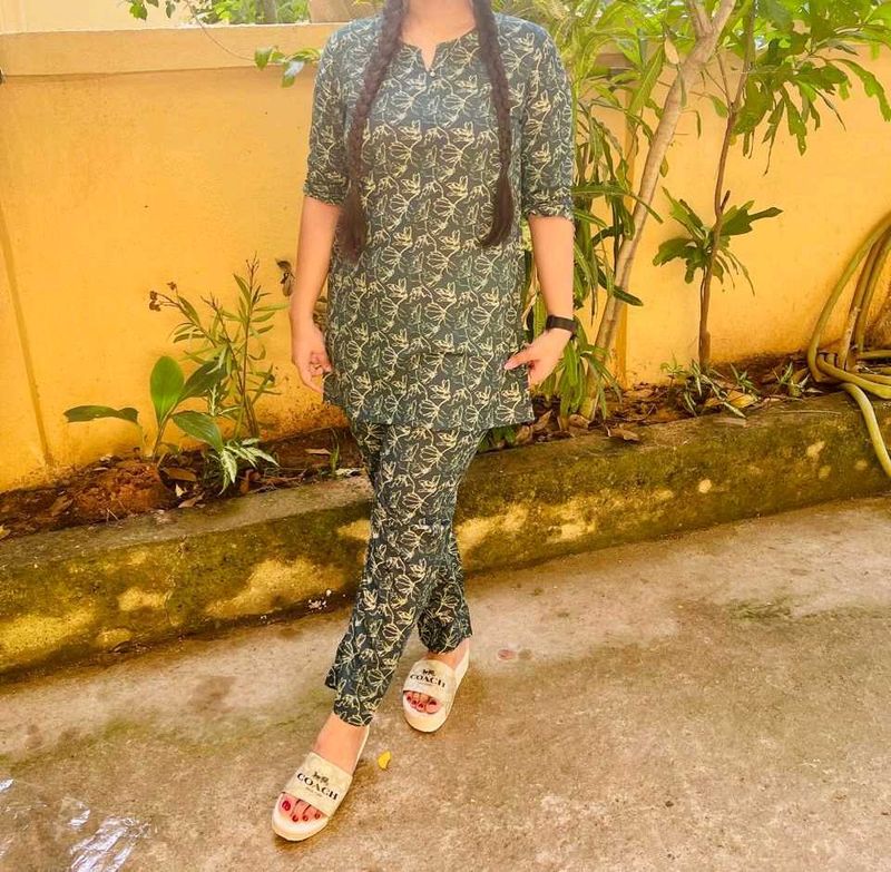Leaf Print Kurta Set
