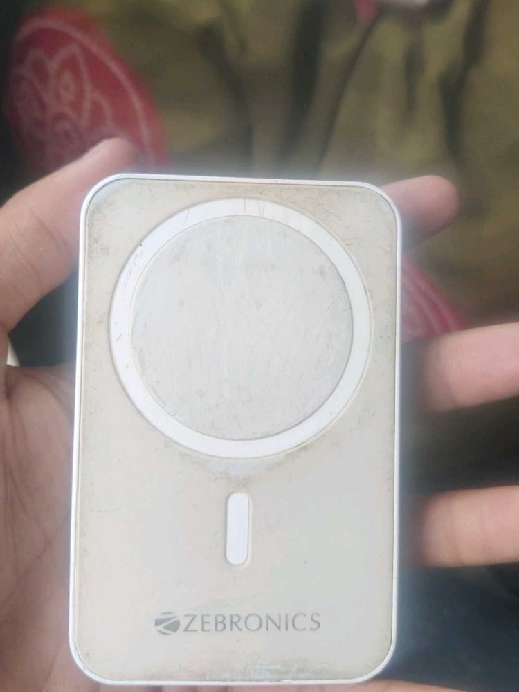 Zebronics I Phone Magnetic Charger