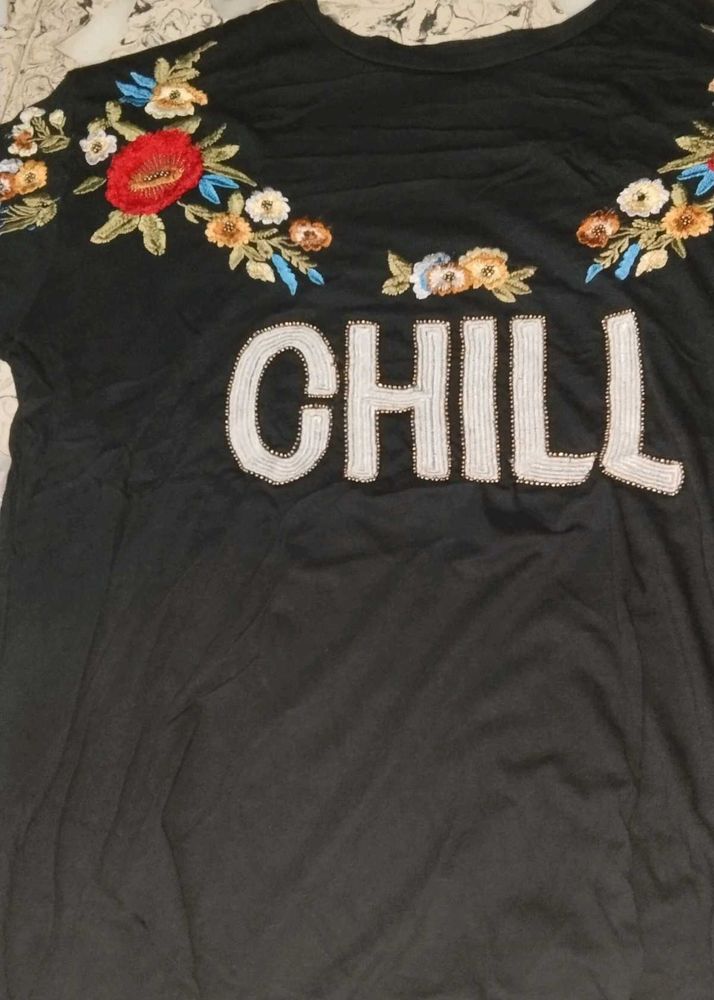 Embroidered &#39;Chill&#39; Graphic Tee
