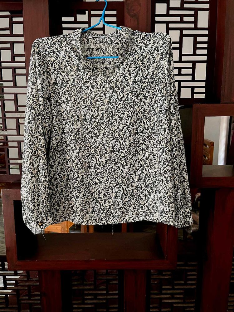 Patterned Long Sleeve Top
