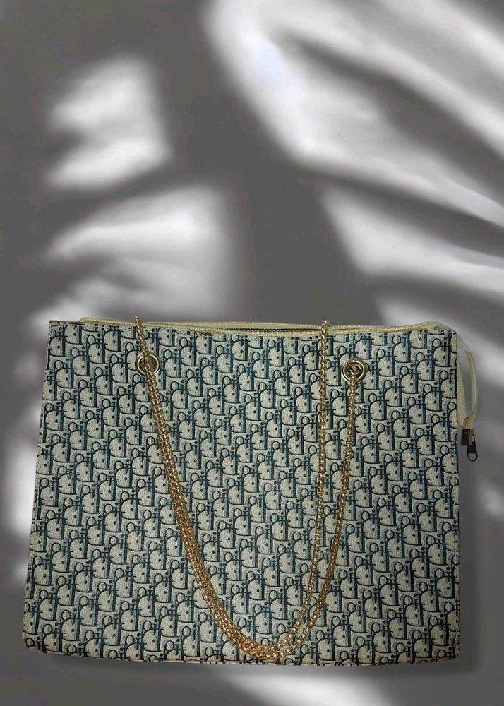 Dior Bag ( Not Orginal)