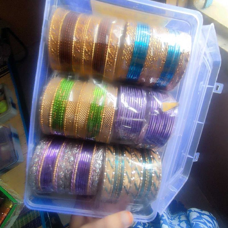 Metal Bangle Set