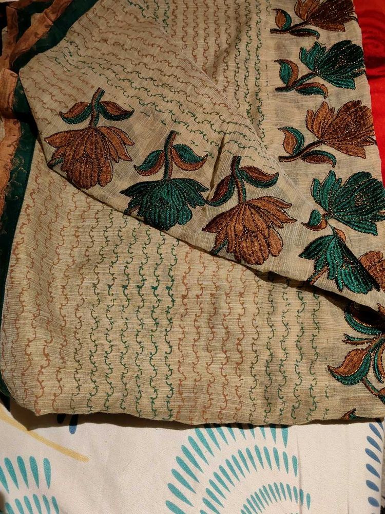 Elegant Floral Embroidered Dupatta