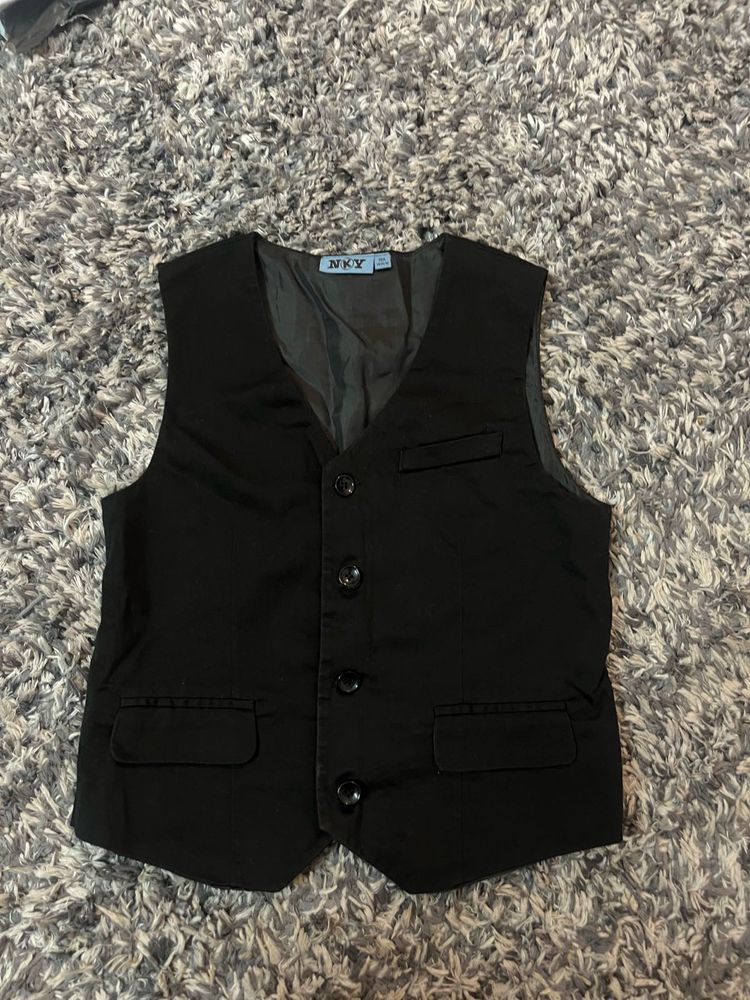 Black Vest top