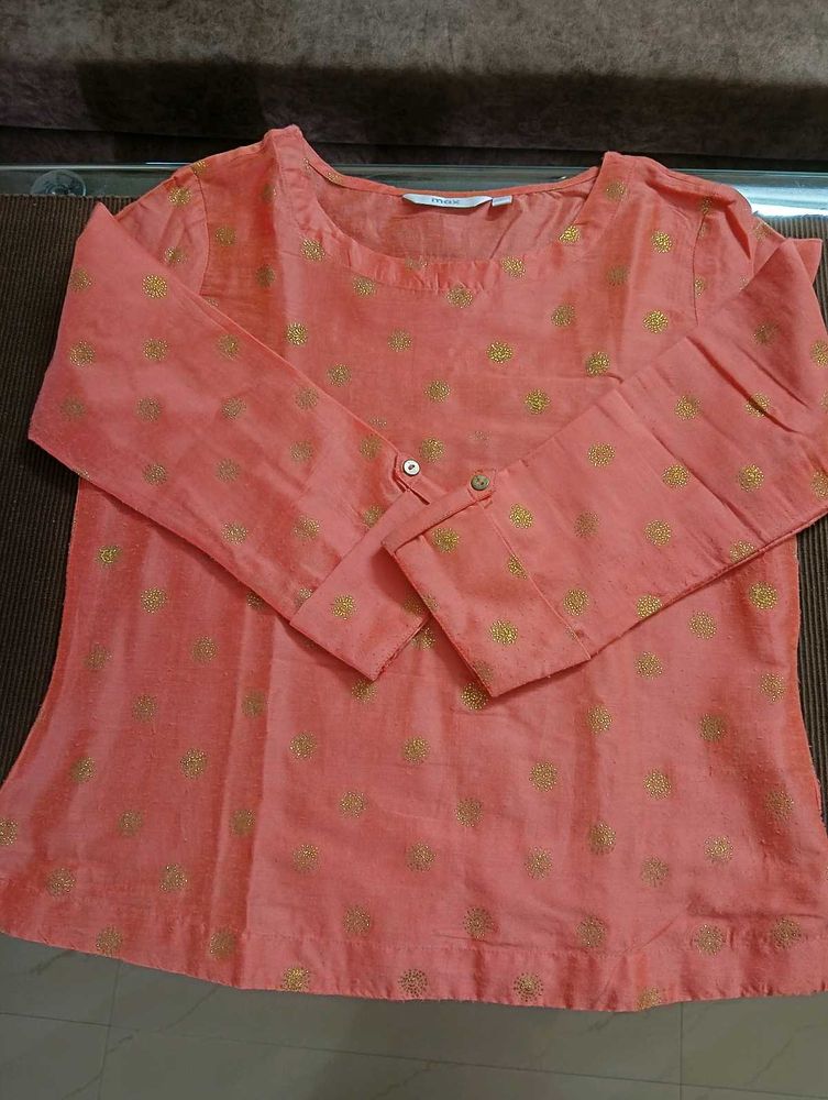 Peach Top with Gold Print