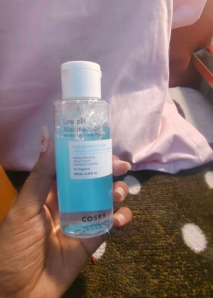 COSRX Low pH Niacinamide Cleanser