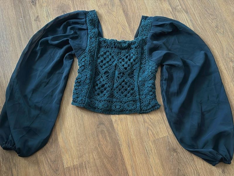 Crochet &amp; Chiffon Balloon Sleeve Top