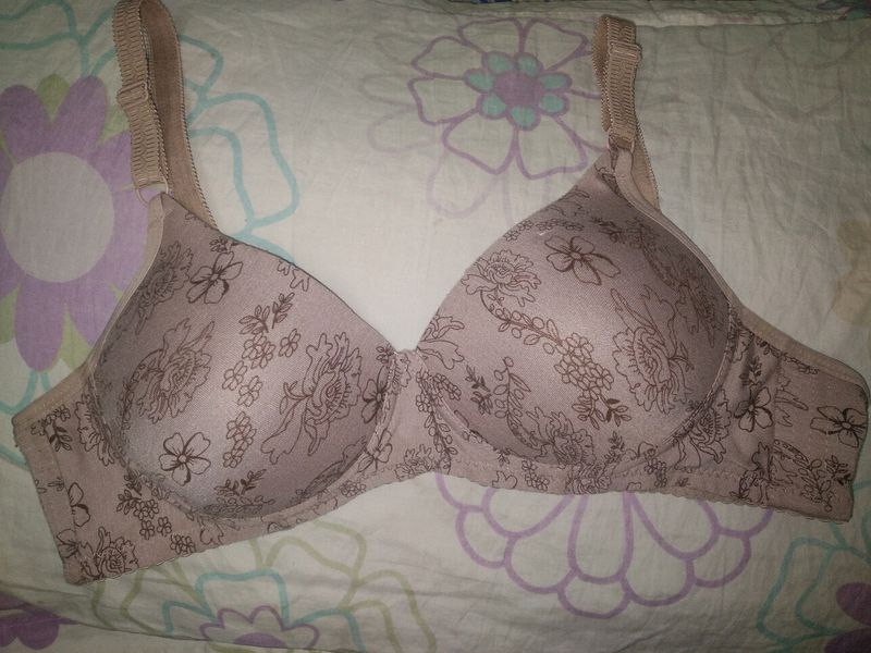 padded non wired bra