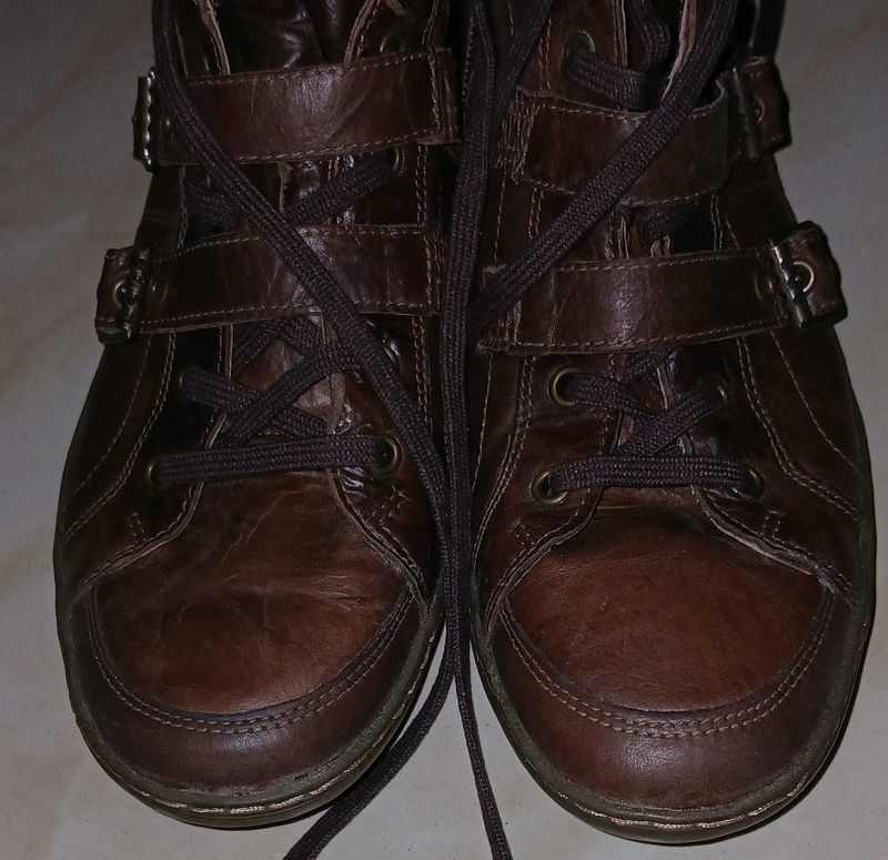 Brown Leather Ankle Boots - Brand New- UK 9/43