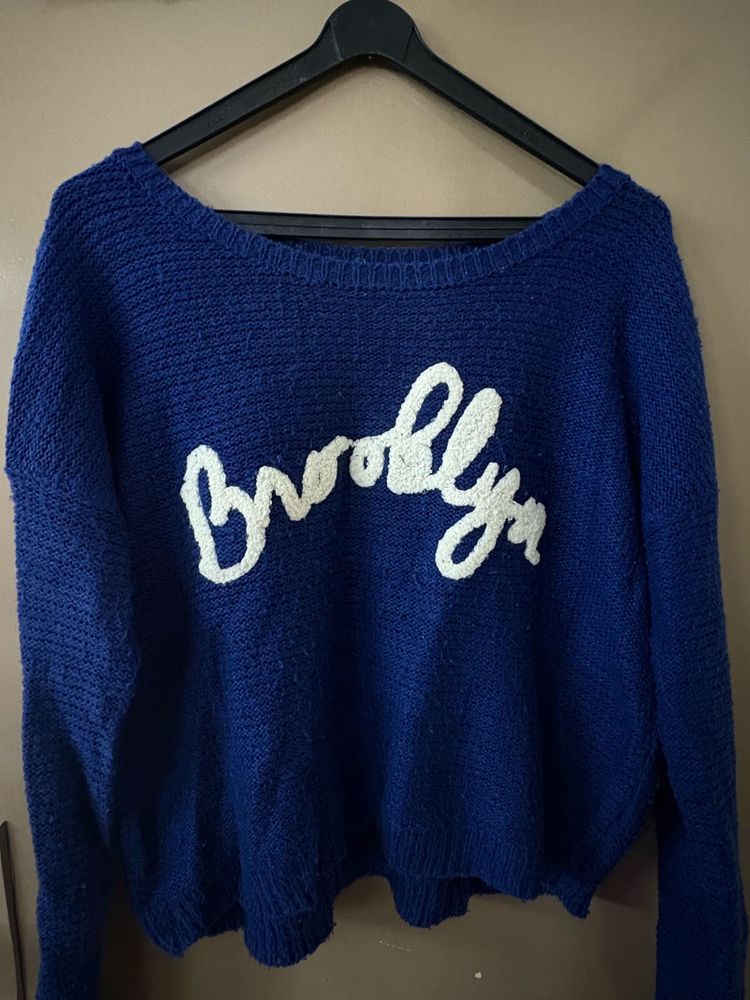 Knitted Blue Sweatshirt