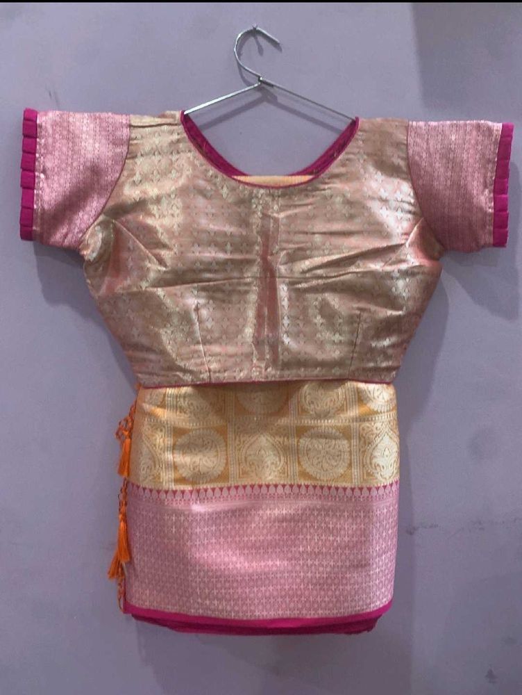 New Contrast Wedding Pattu Saree With Blouse
