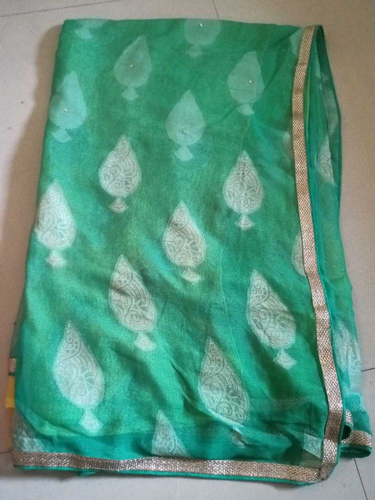 Very Beautiful Combination Of Colour Saree