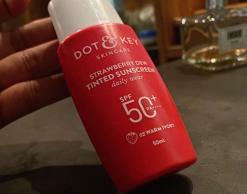 DOT&amp;KEY Sunscreen STRAWBERRY SPF 50++