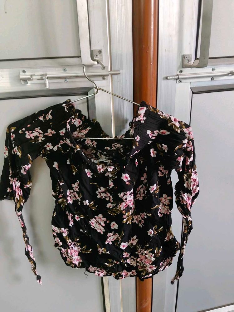 Floral Print off shoulder top