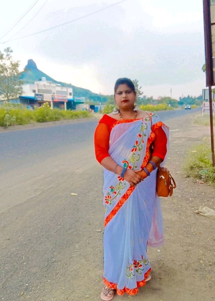 @White Saree Rs 200 Me