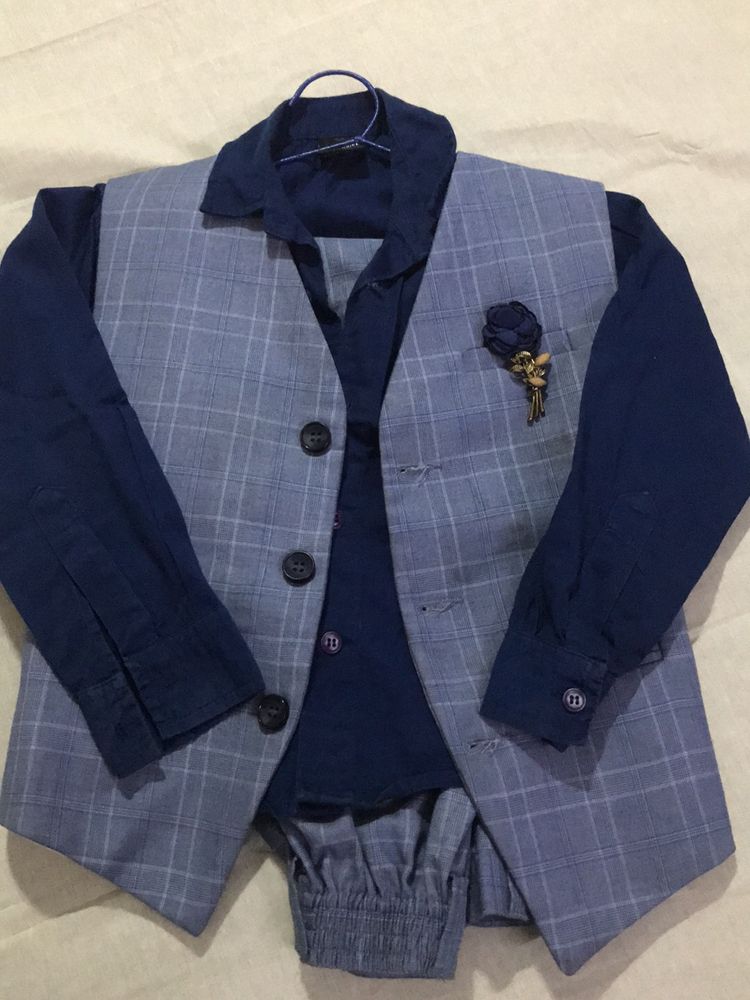 Waist Coat Size 4 For 4-5 Year Boy