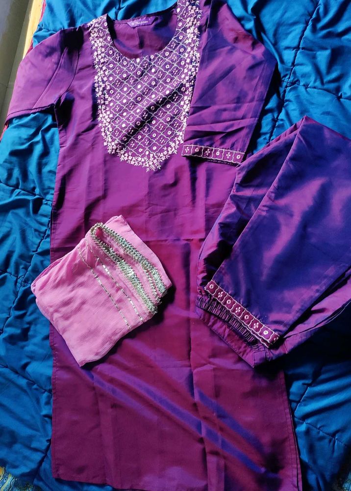 Kurta Set With Dupatta