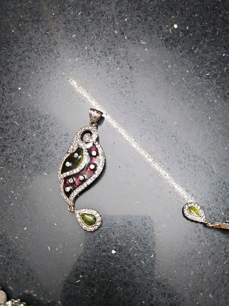 Elegant Gemstone Pendant Necklace