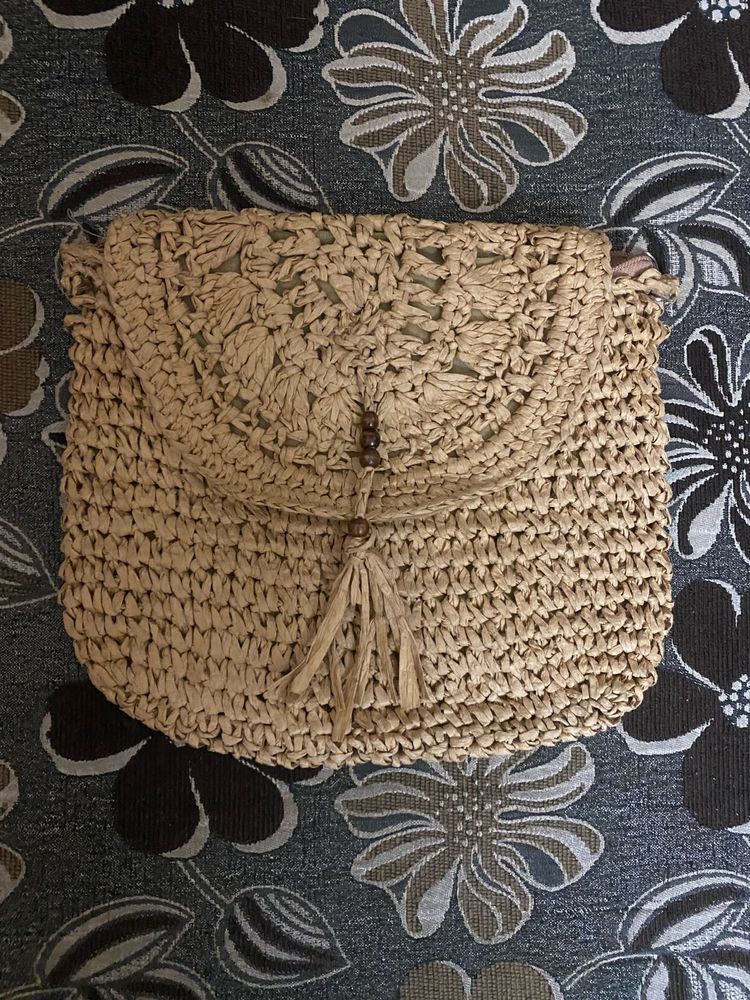 Woven Straw bag (Sling is not there)