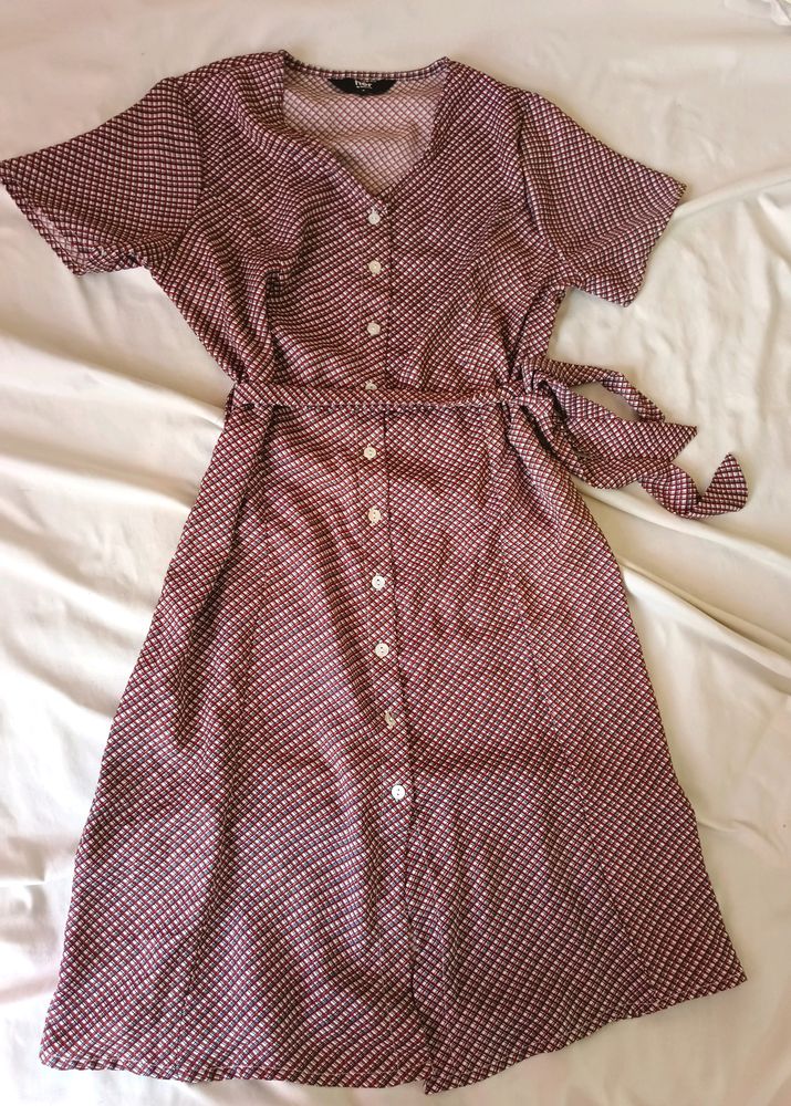 Tie Waist Buttoned Dress