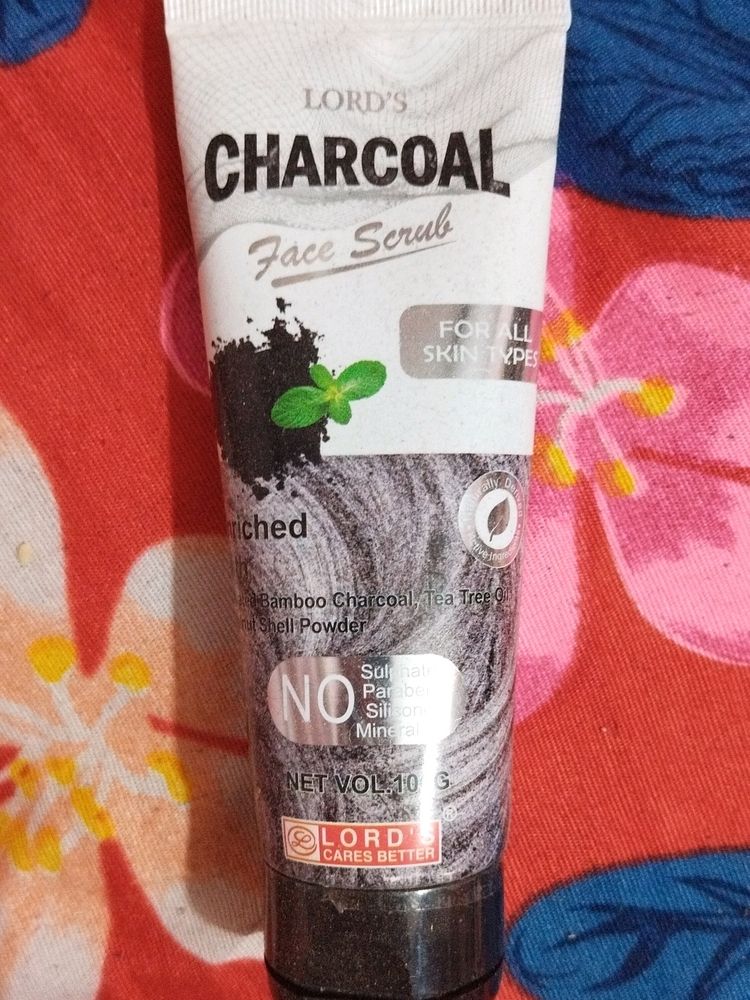 Charcoal Face Scrub (For All Skin Types)